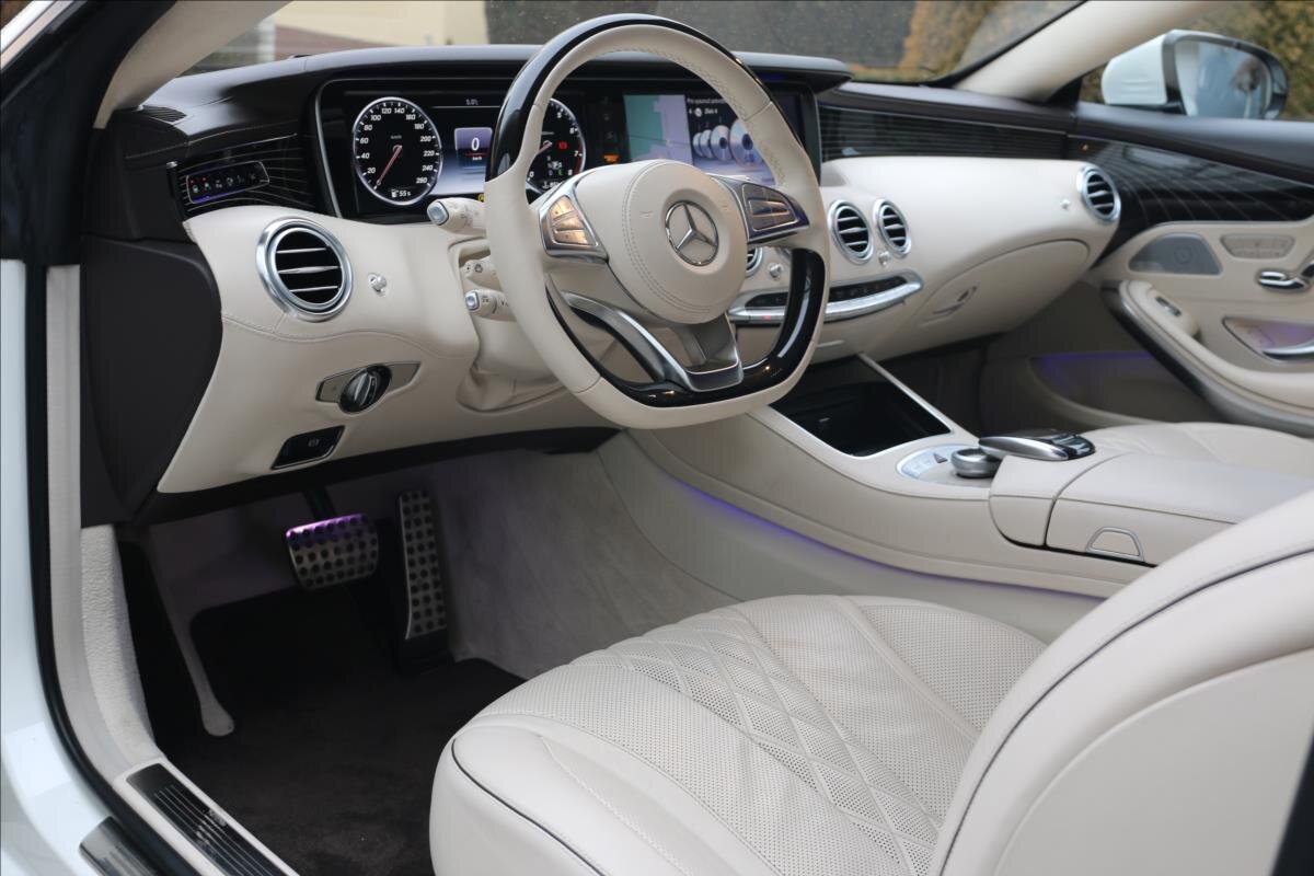 Mercedes-Benz Třídy S Kupé 4,7 l 335 kw