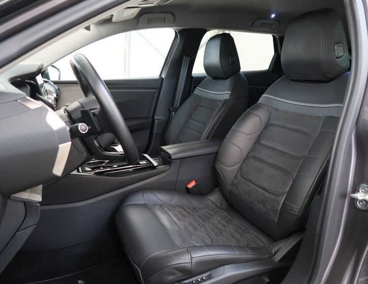 Citroën C5 X Kombi 1,6 l 133 kw