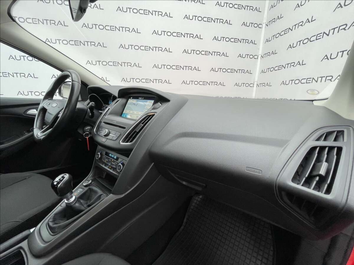 Ford Focus Kombi 999,0 92 kw