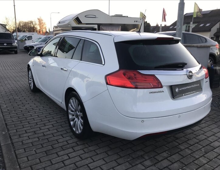 Opel Insignia Kombi 2,0 l 96 kw