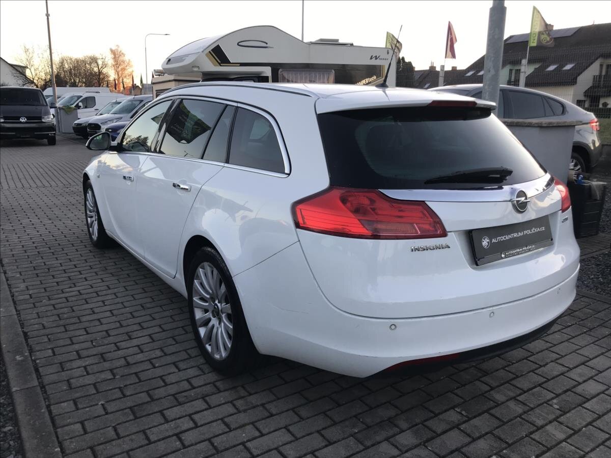 Opel Insignia Kombi 2,0 l 96 kw