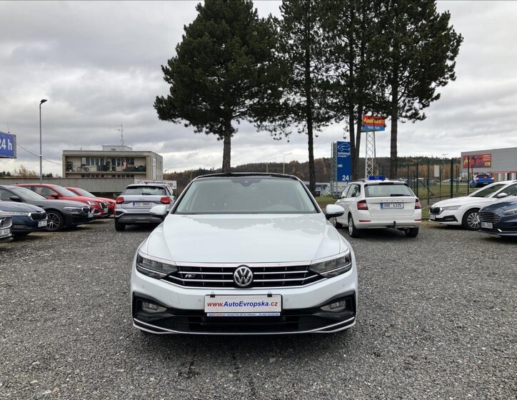 Volkswagen Passat Sedan 2,0 l 110 kw
