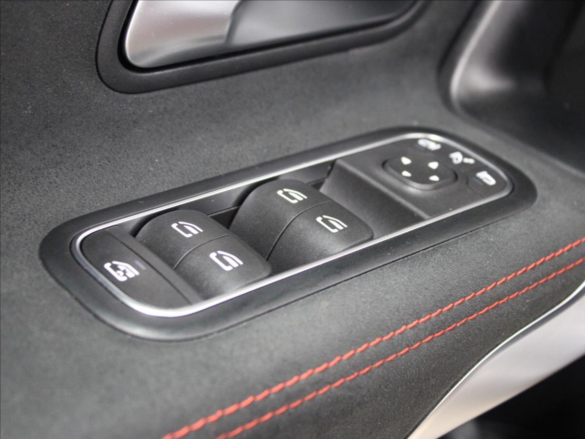 Mercedes-Benz CLA Kombi 2,0 l 140 kw