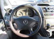 Mercedes-Benz Vito 13
