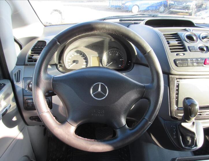Mercedes-Benz Vito 13