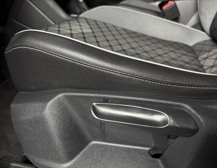 Volkswagen Tiguan Allspace SUV / Terénní 2,0 l 140 kw