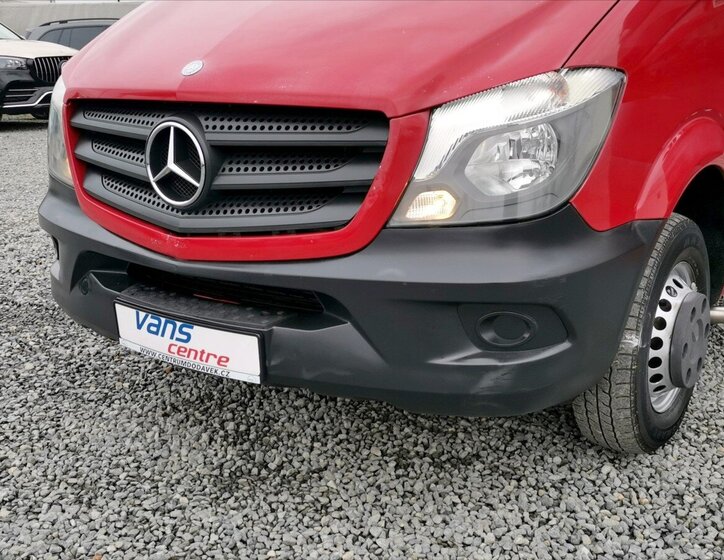 Mercedes-Benz Sprinter 17