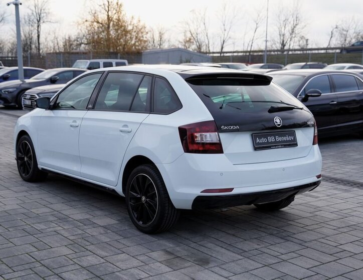 Škoda Rapid 4