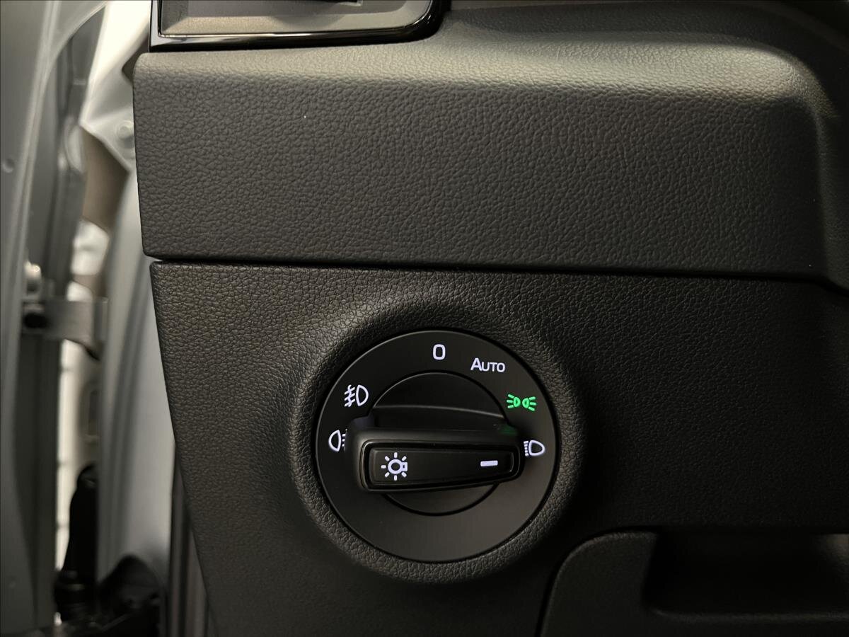 Škoda Karoq SUV 1,5 l 110 kw