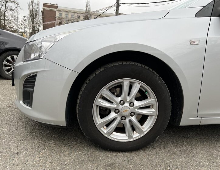 Chevrolet Cruze Kombi 1,7 l 96 kw