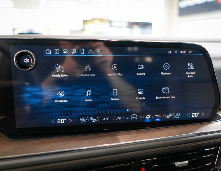 Chevrolet Suburban SUV 6,2 l 313 kw