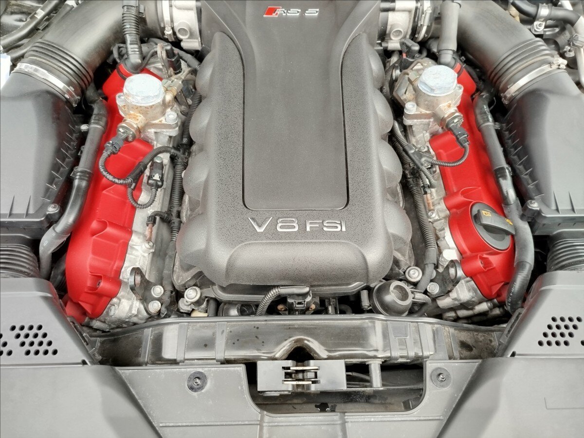 Audi RS 5 Kupé 4,2 l 331 kw