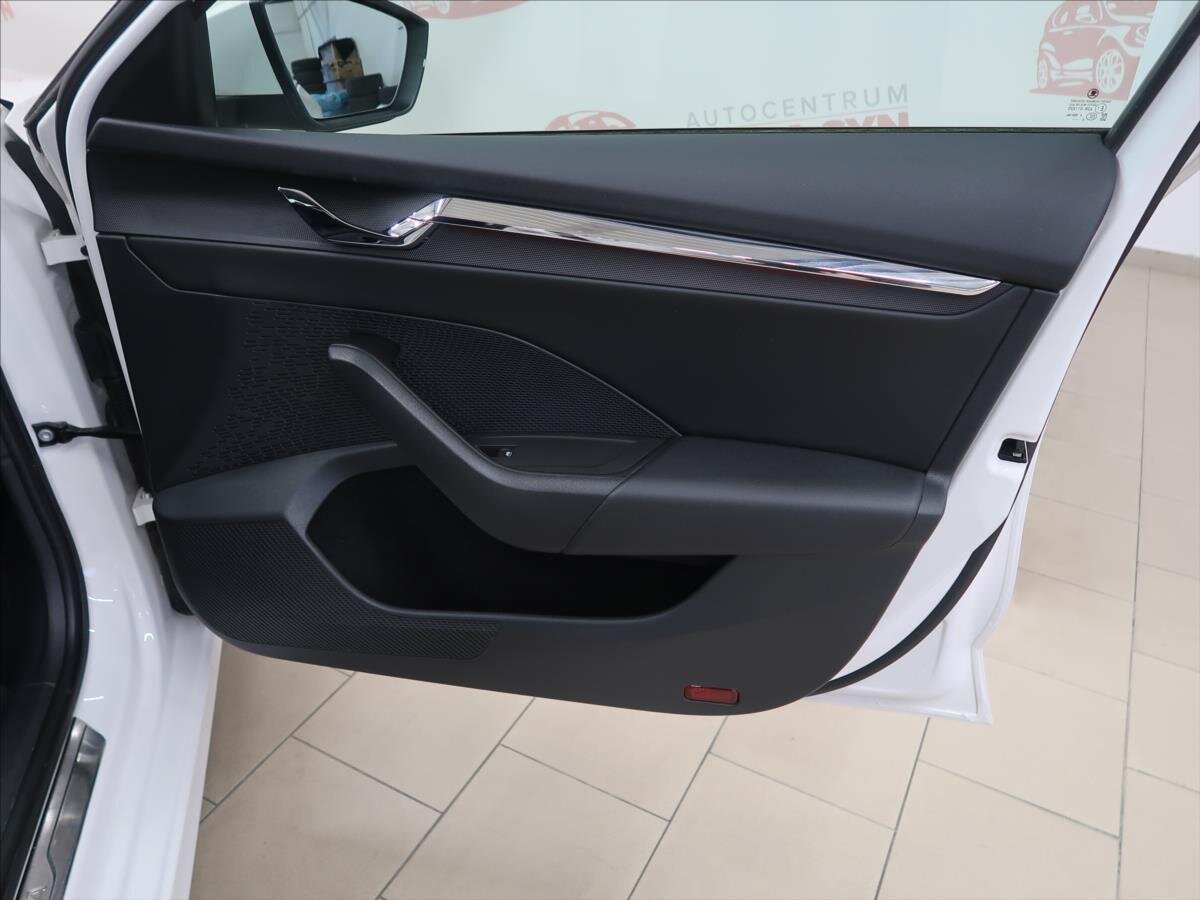 Škoda Octavia Sedan / Limuzína 1,5 l 110 kw