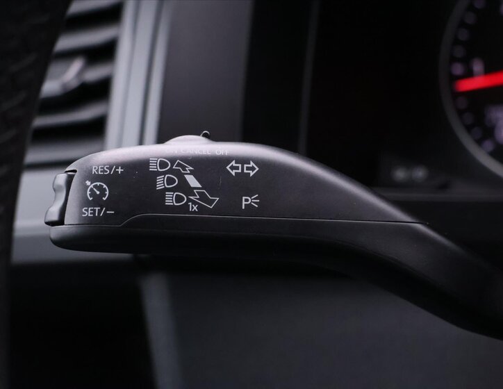 Volkswagen Transporter Kombi 2,0 l 110 kw