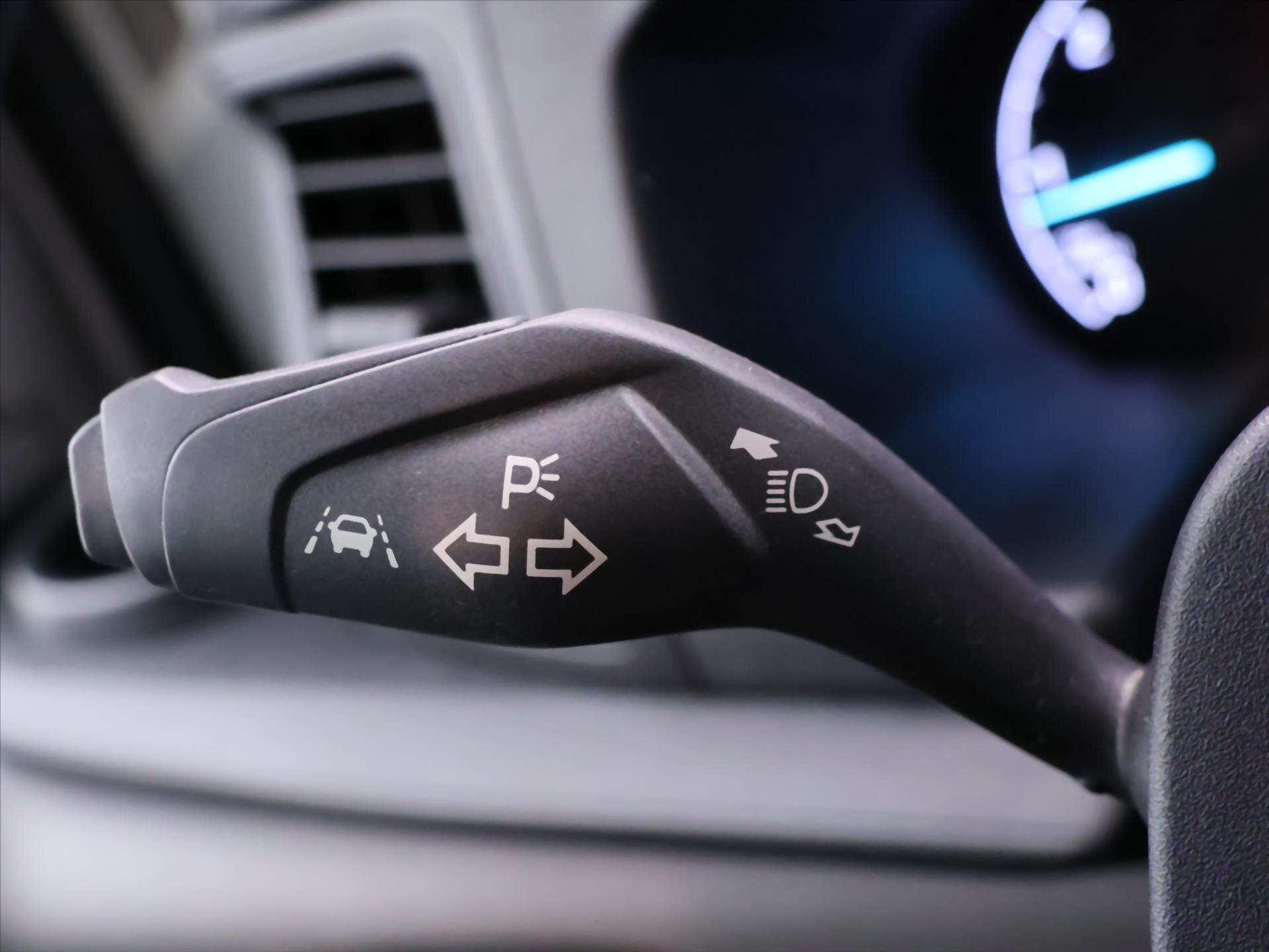 Ford Transit Ostatní 2,0 l 125 kw