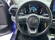 Toyota Yaris Cross 18