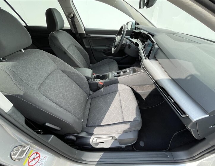 Volkswagen Golf Kombi 1,5 l 110 kw