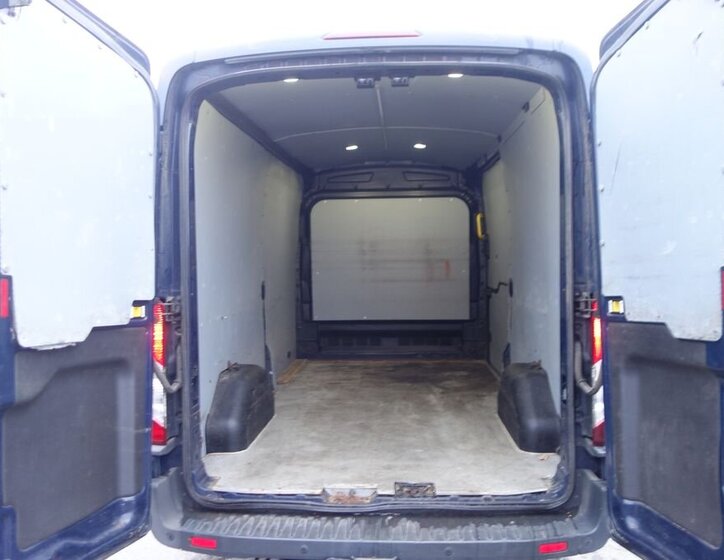 Ford Transit 18
