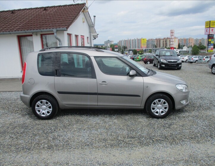 Škoda Roomster 5