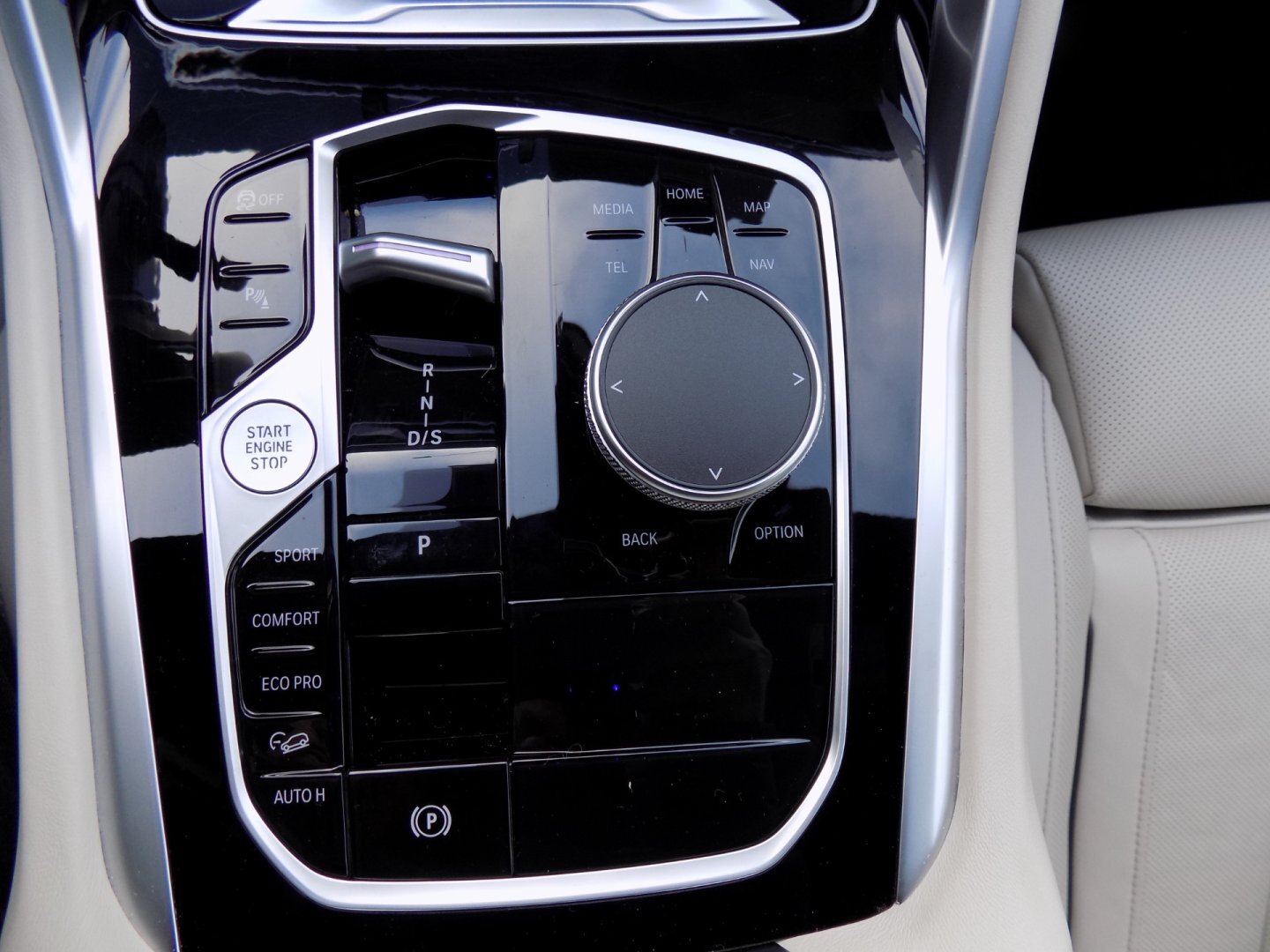 BMW X6 SUV 3,0 l 210 kw