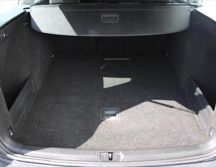 Volkswagen Passat 12