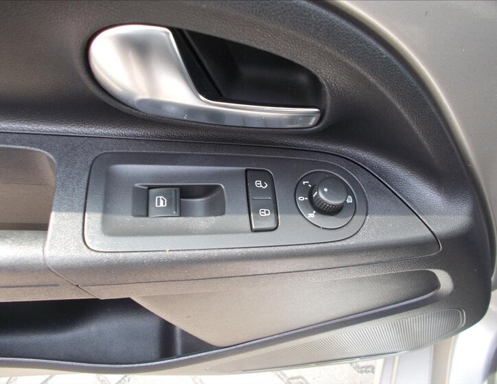 Volkswagen up! Hatchback 999,0 55 kw