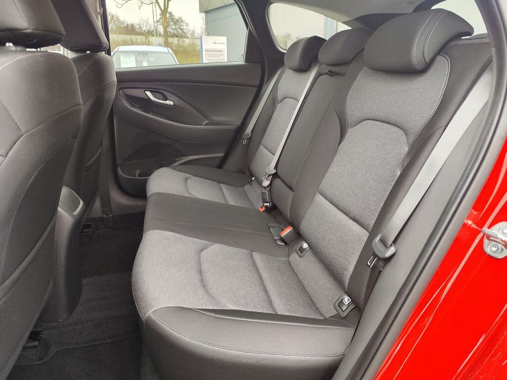 Hyundai i30 Kombi 998,0 88 kw