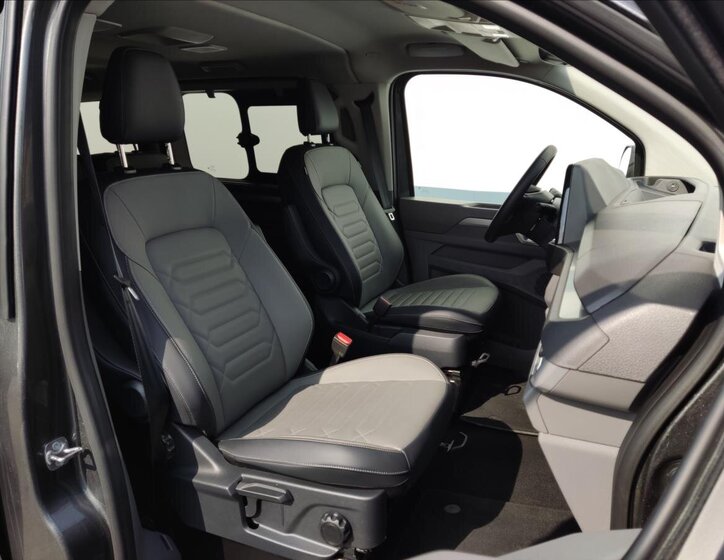 Volkswagen Caravelle MPV 2,0 l 125 kw