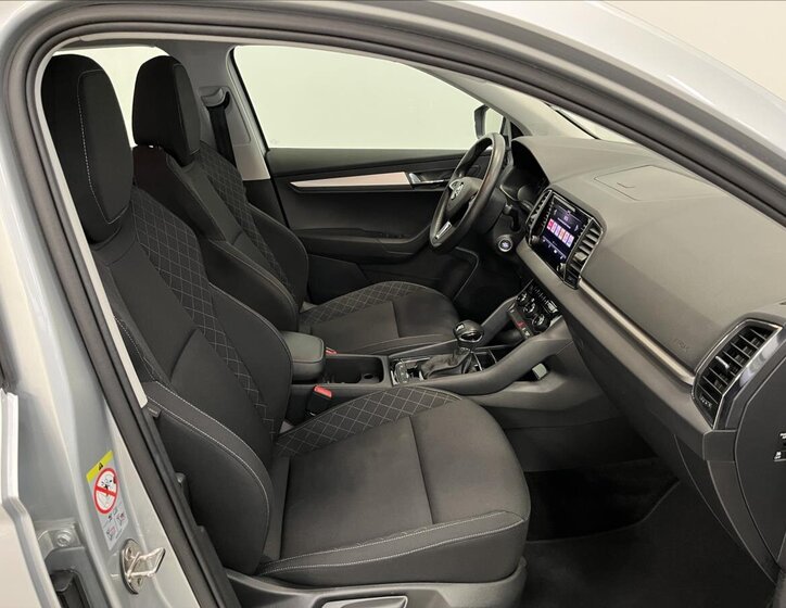 Škoda Karoq SUV 1,5 l 110 kw