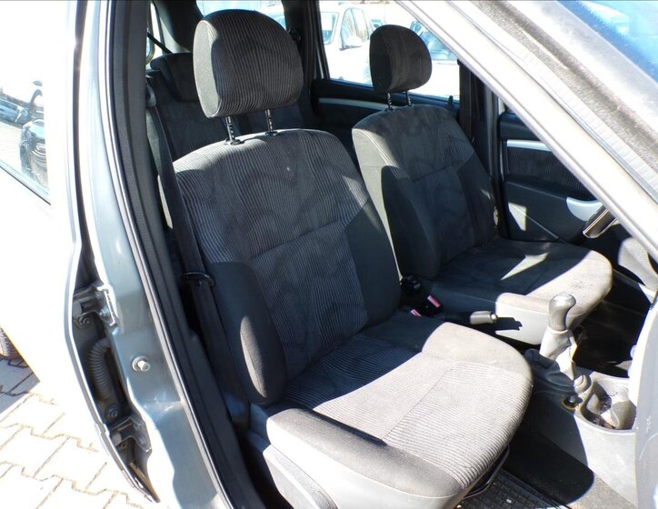 Dacia Logan Kombi 1,6 l 64 kw