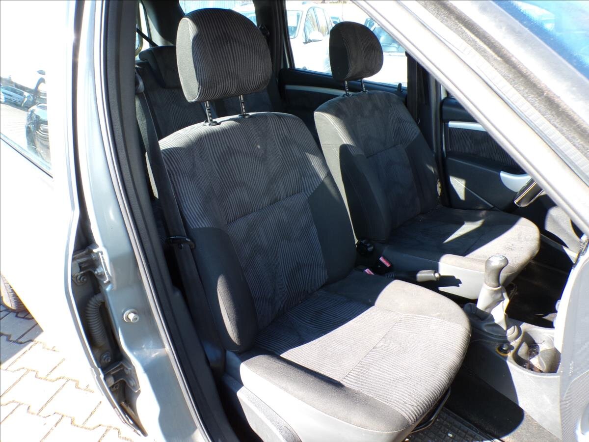 Dacia Logan Kombi 1,6 l 64 kw