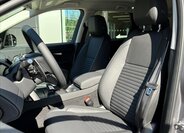 Land Rover Discovery Sport SUV 2,0 l 120 kw