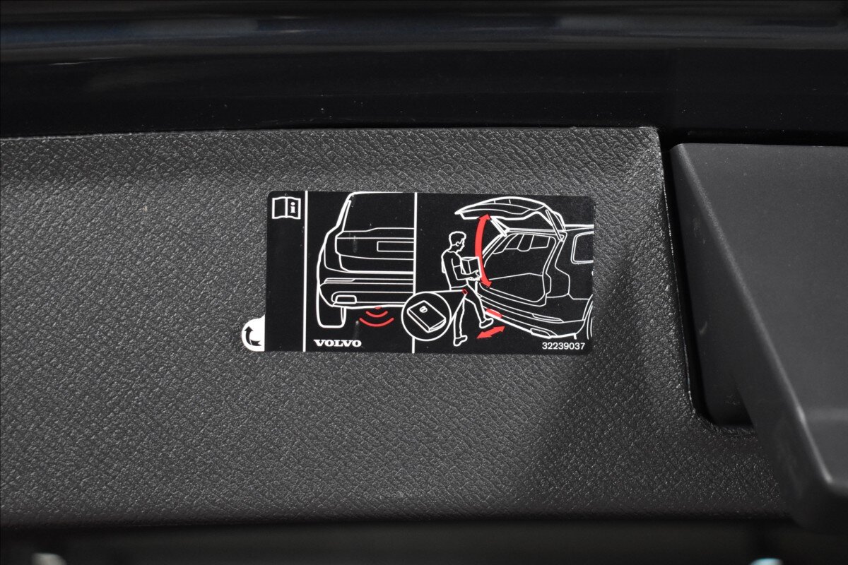 Volvo XC90 SUV 2,0 l 173 kw