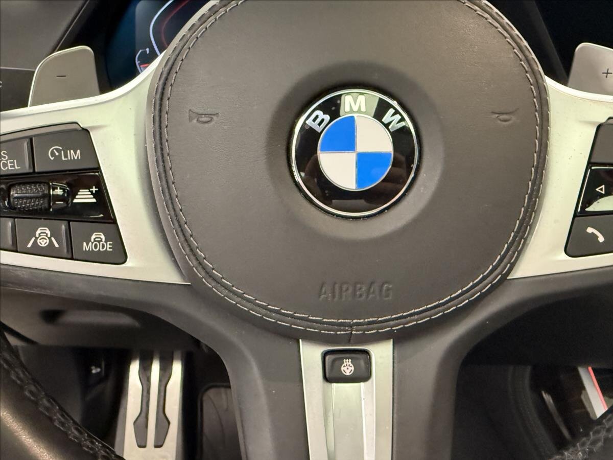 BMW X7 Kombi 3,0 l 250 kw