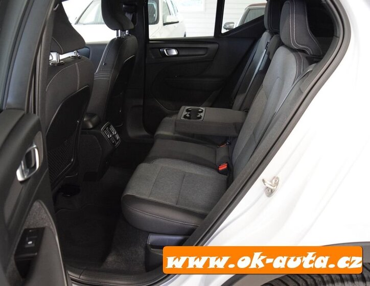 Volvo XC40 SUV 2,0 l 120 kw