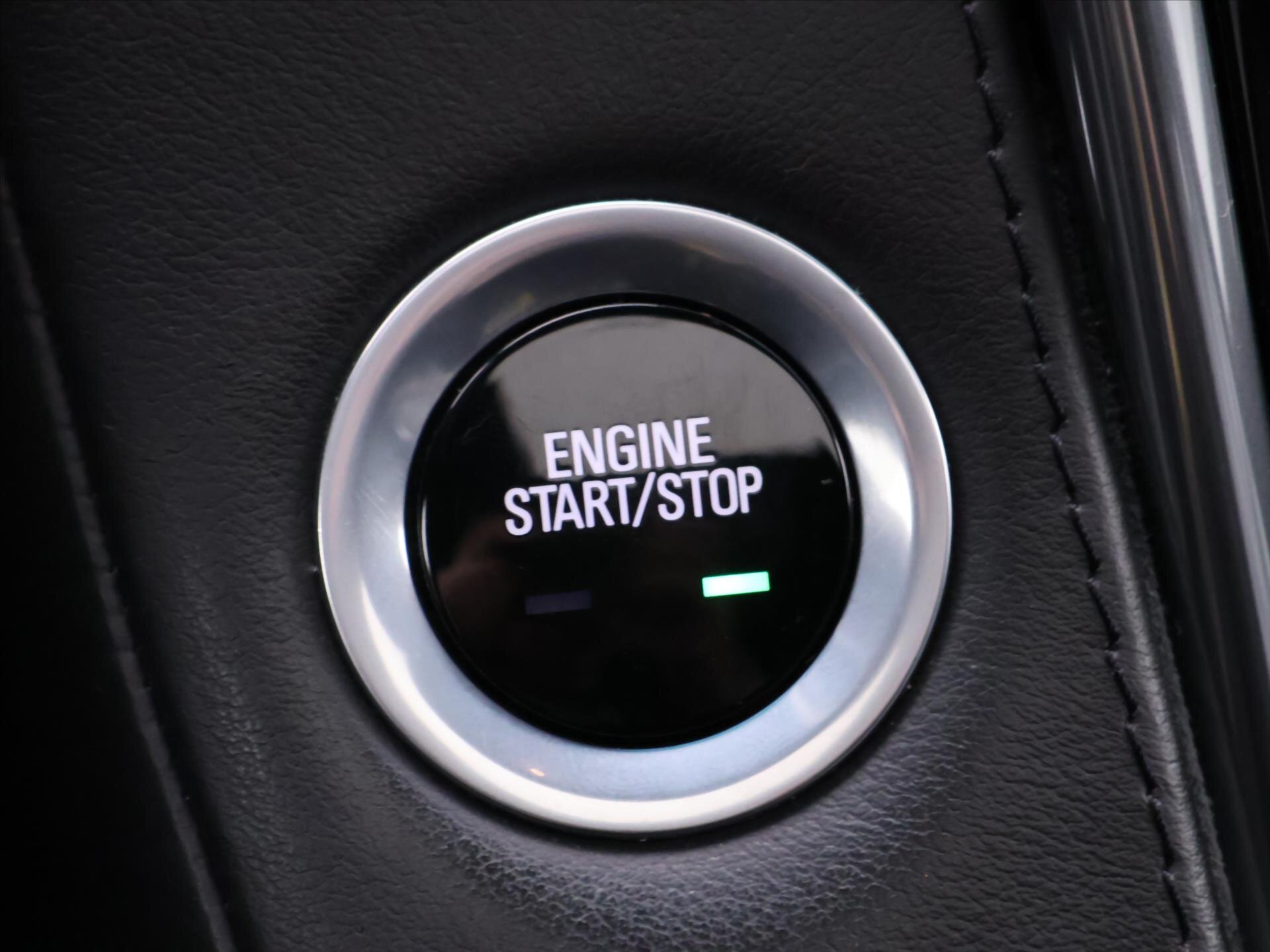 Cadillac Escalade SUV / Terénní 6,2 l 313 kw