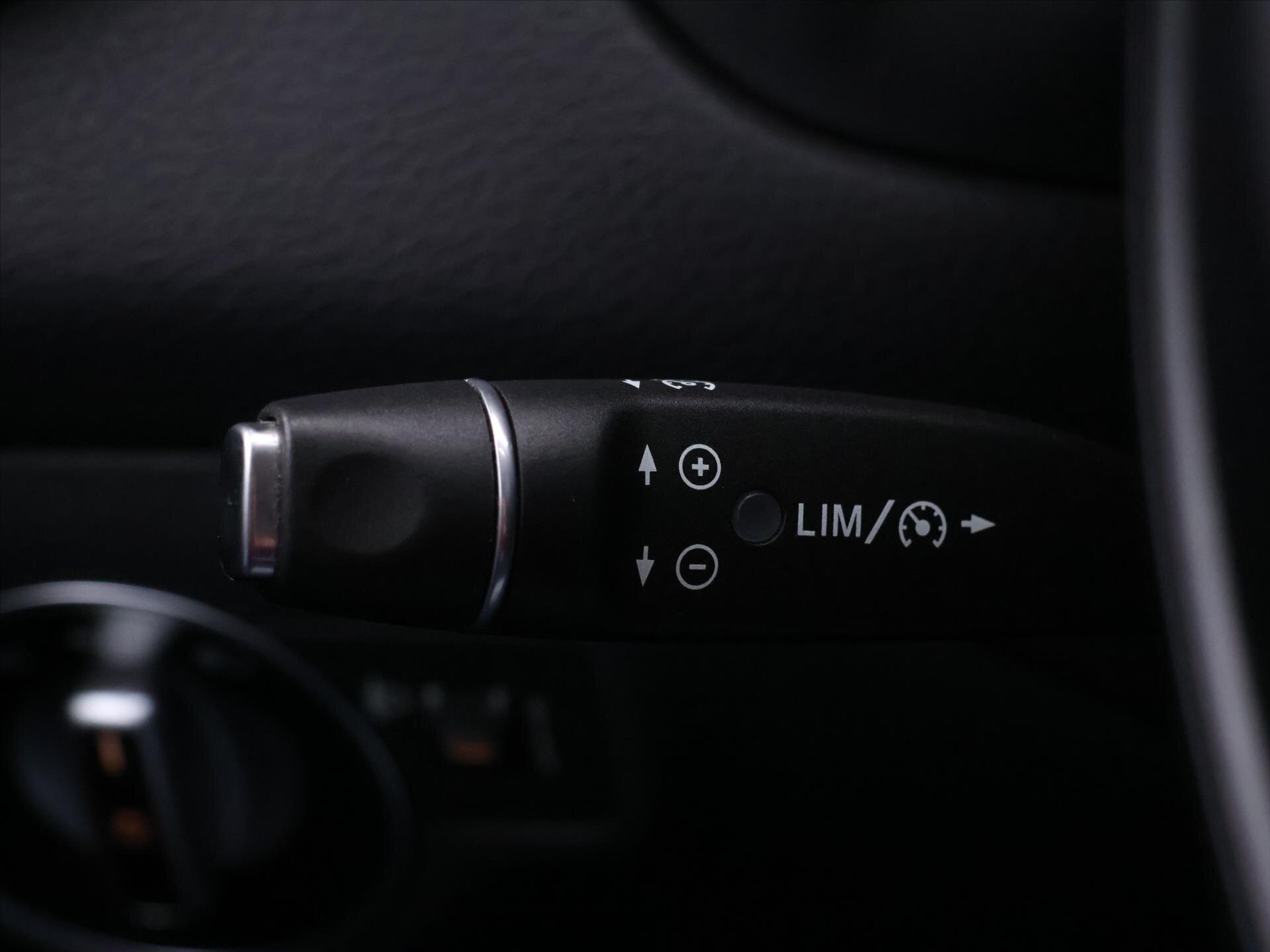 Mercedes-Benz CLA Kombi 1,5 l 80 kw