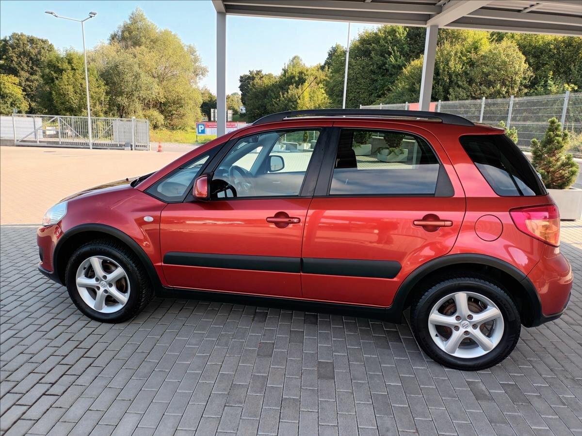 Suzuki SX4 Hatchback 1,6 l 79 kw