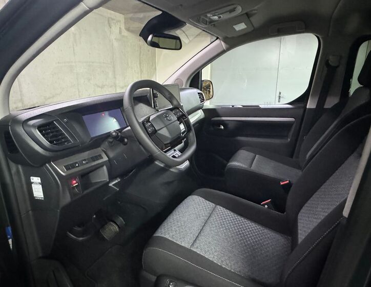 Toyota ProAce Verso 9