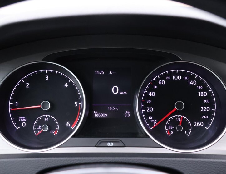 Volkswagen Golf Kombi 1,6 l 81 kw