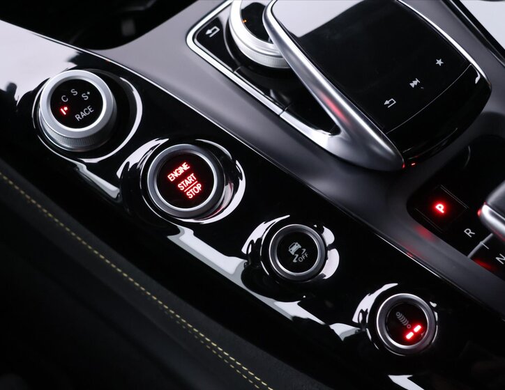 Mercedes-Benz AMG GT Kupé 4,0 l 430 kw