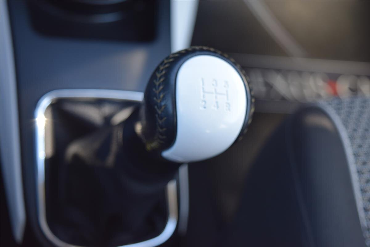 Toyota Yaris Hatchback 998,0 51 kw