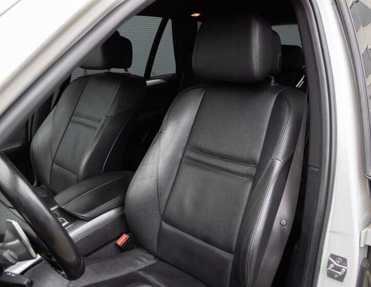 BMW X5 SUV 3,0 l 180 kw