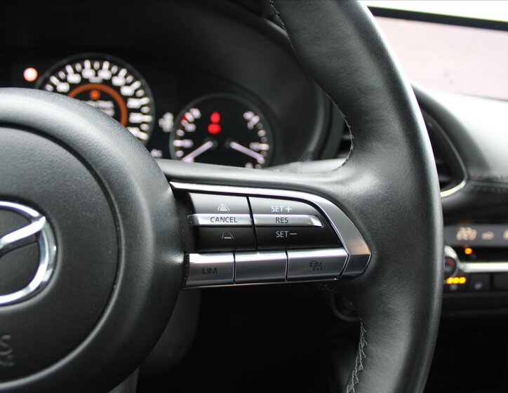 Mazda 3 Sedan 2,0 l 90 kw