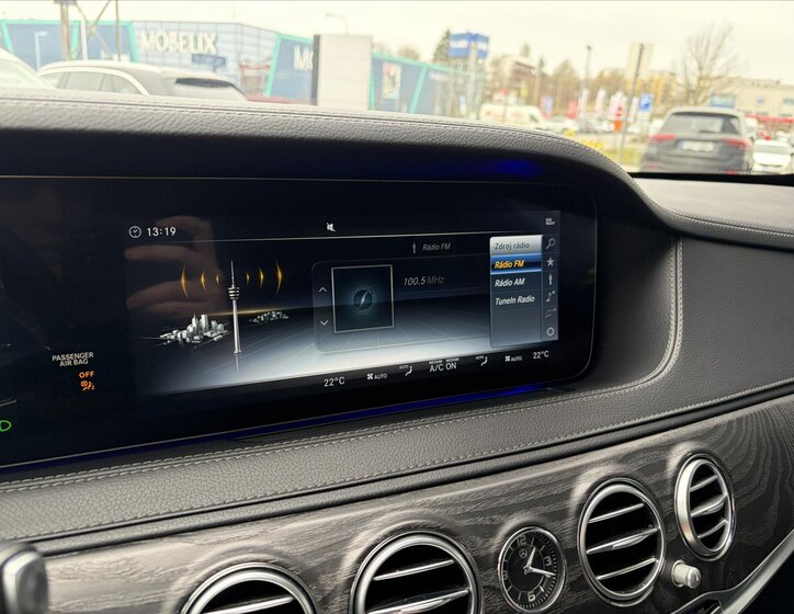 Mercedes-Benz Třídy S Sedan / Limuzína 4,0 l 345 kw