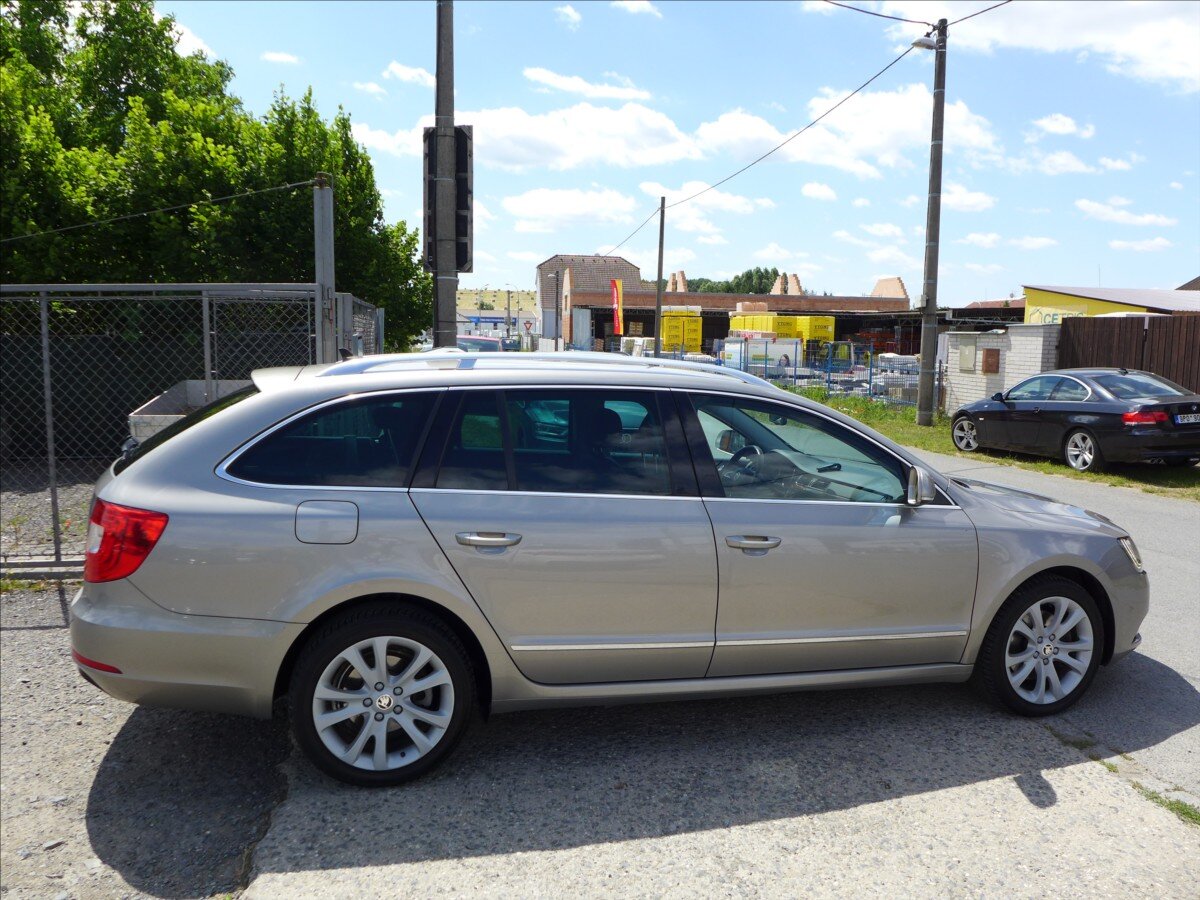Škoda Superb