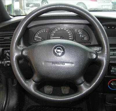 Opel Vectra 9