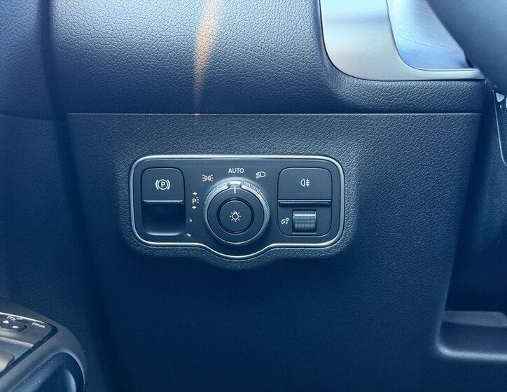 Mercedes-Benz EQB SUV / Terénní 0,0 140 kw