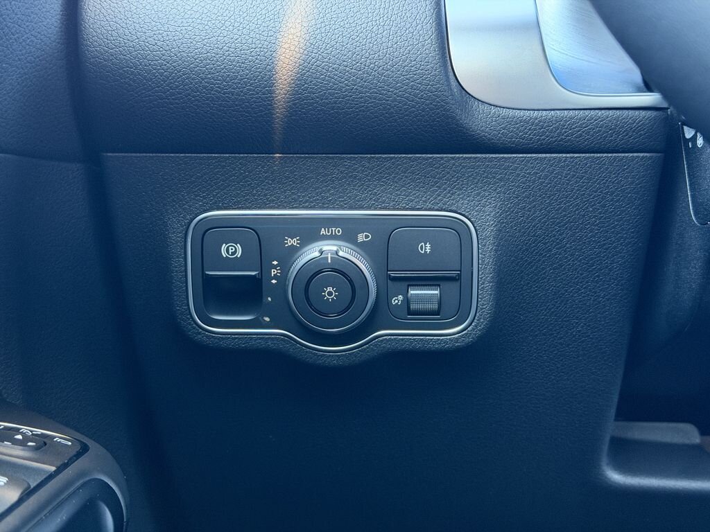 Mercedes-Benz EQB SUV / Terénní 0,0 140 kw