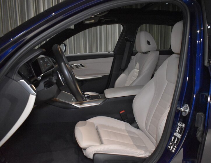 BMW Řada 3 Kombi 3,0 l 210 kw